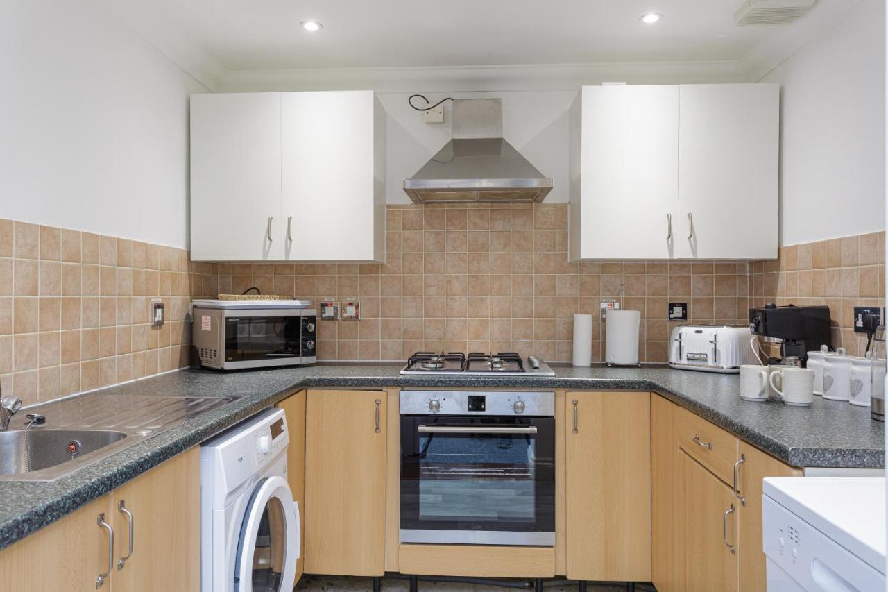 Luxury Granada Apartments - 1 & 2 Bed Flats W Free Parking Perfect For Contractors, Students Near The Beach Portsmouth Rum bild