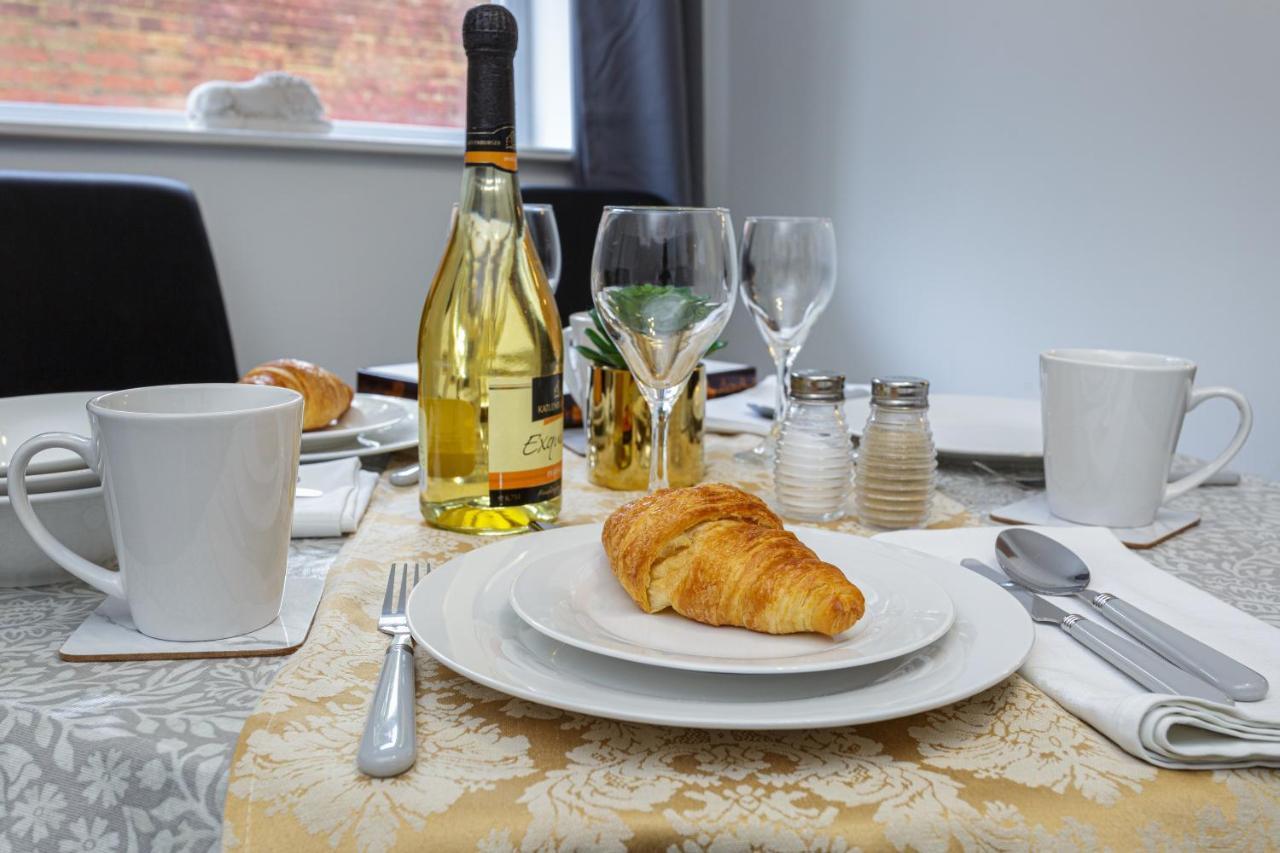 Luxury Granada Apartments - 1 & 2 Bed Flats W Free Parking Perfect For Contractors, Students Near The Beach Portsmouth Rum bild
