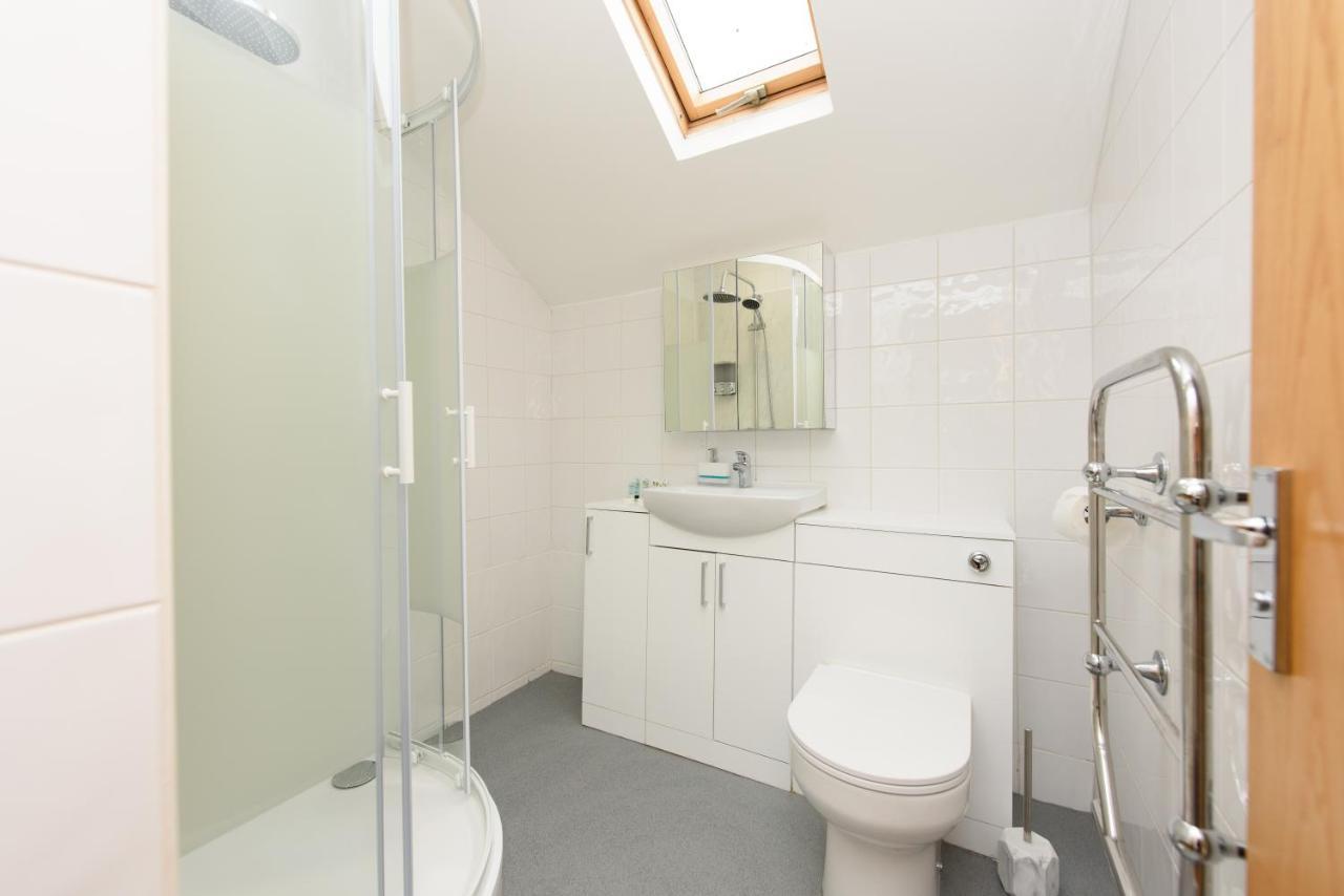 Luxury Granada Apartments - 1 & 2 Bed Flats W Free Parking Perfect For Contractors, Students Near The Beach Portsmouth Rum bild