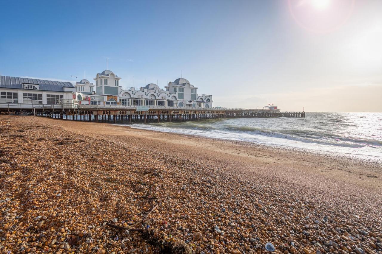 Luxury Granada Apartments - 1 & 2 Bed Flats W Free Parking Perfect For Contractors, Students Near The Beach Portsmouth Exteriör bild